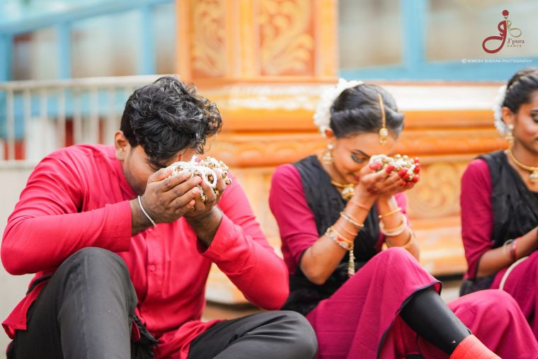Bharathanatyam Salanga Pooja and Kathak Gunguru Pooja (23)